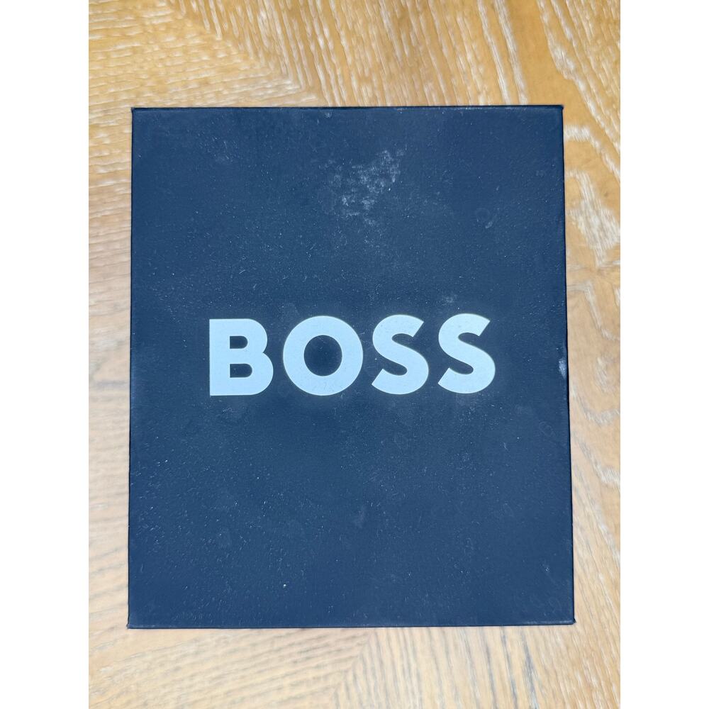 Hugo Boss Mens Watch Blue Dial Mesh Stainless Steel Bracelet Date Quartz New Box - Picture 6 of 7